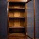 Bibliothèque parisienne Louis XVI en bois précieux et bronzes dorés