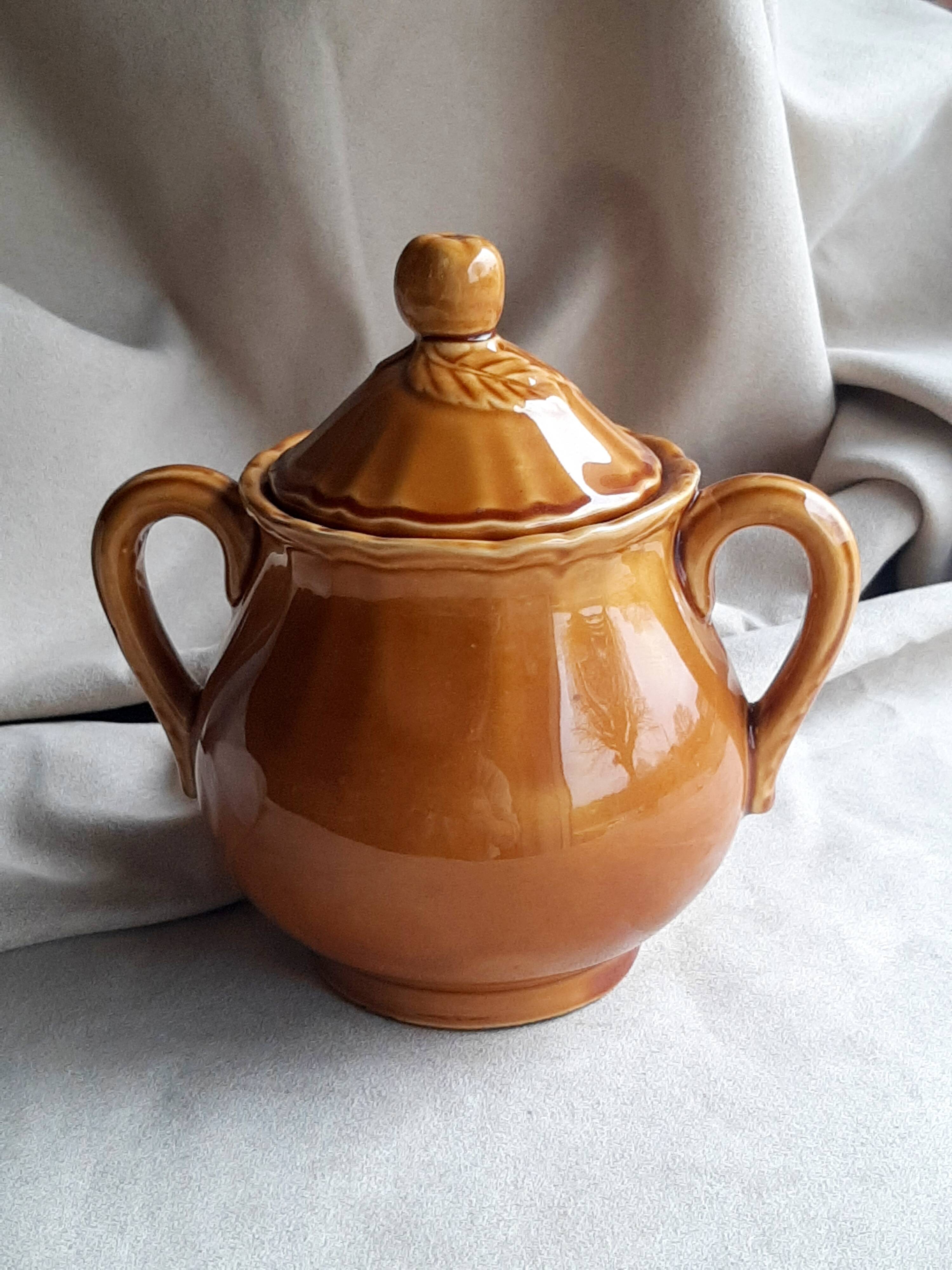 Vintage sugar bowl in Lunéville earthenware, terracotta colour.