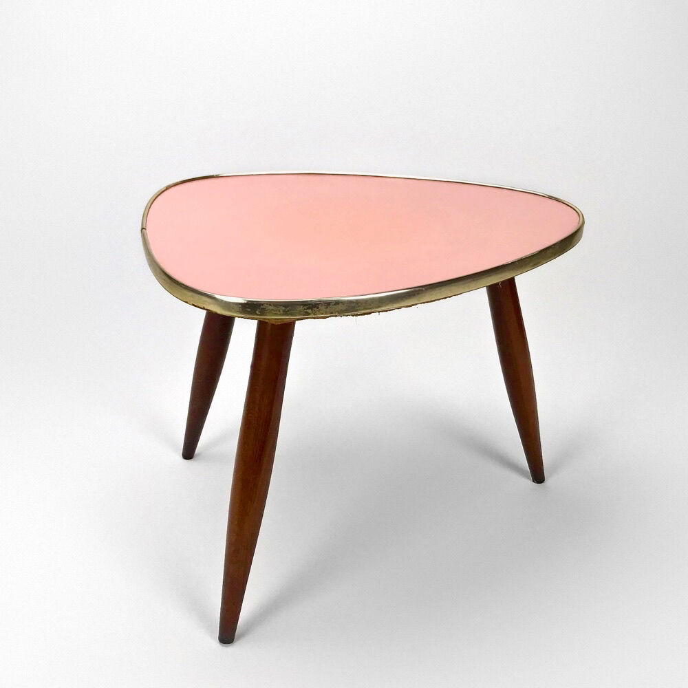 Small pink tripod peddle