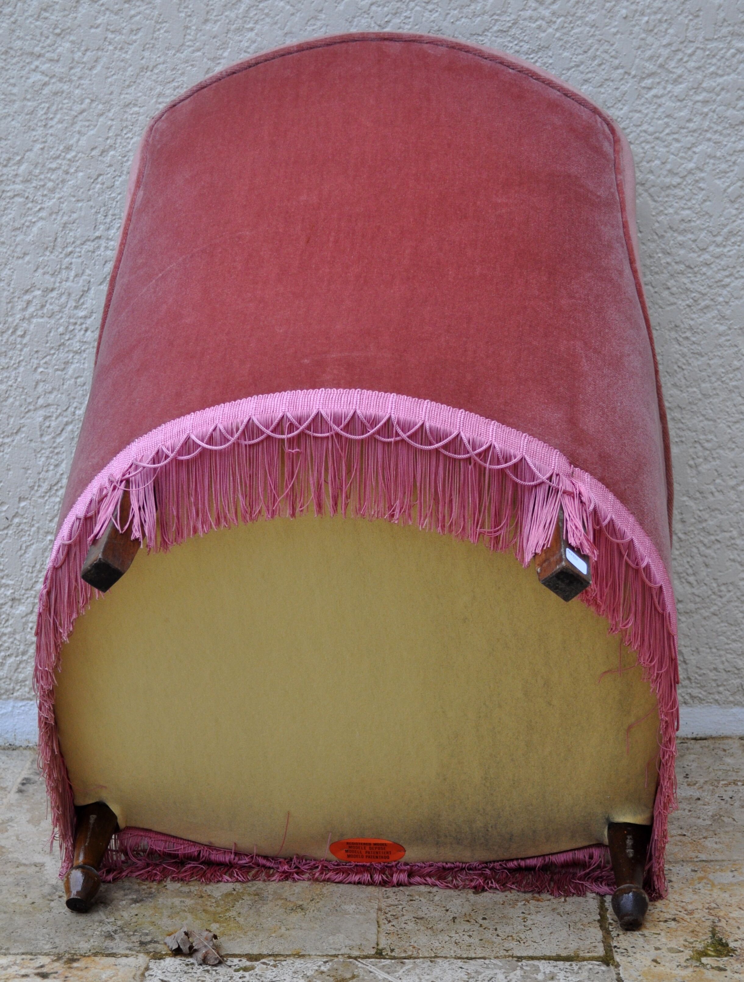 Armchair toad velvet rose