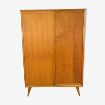 Armoire portes coulissantes