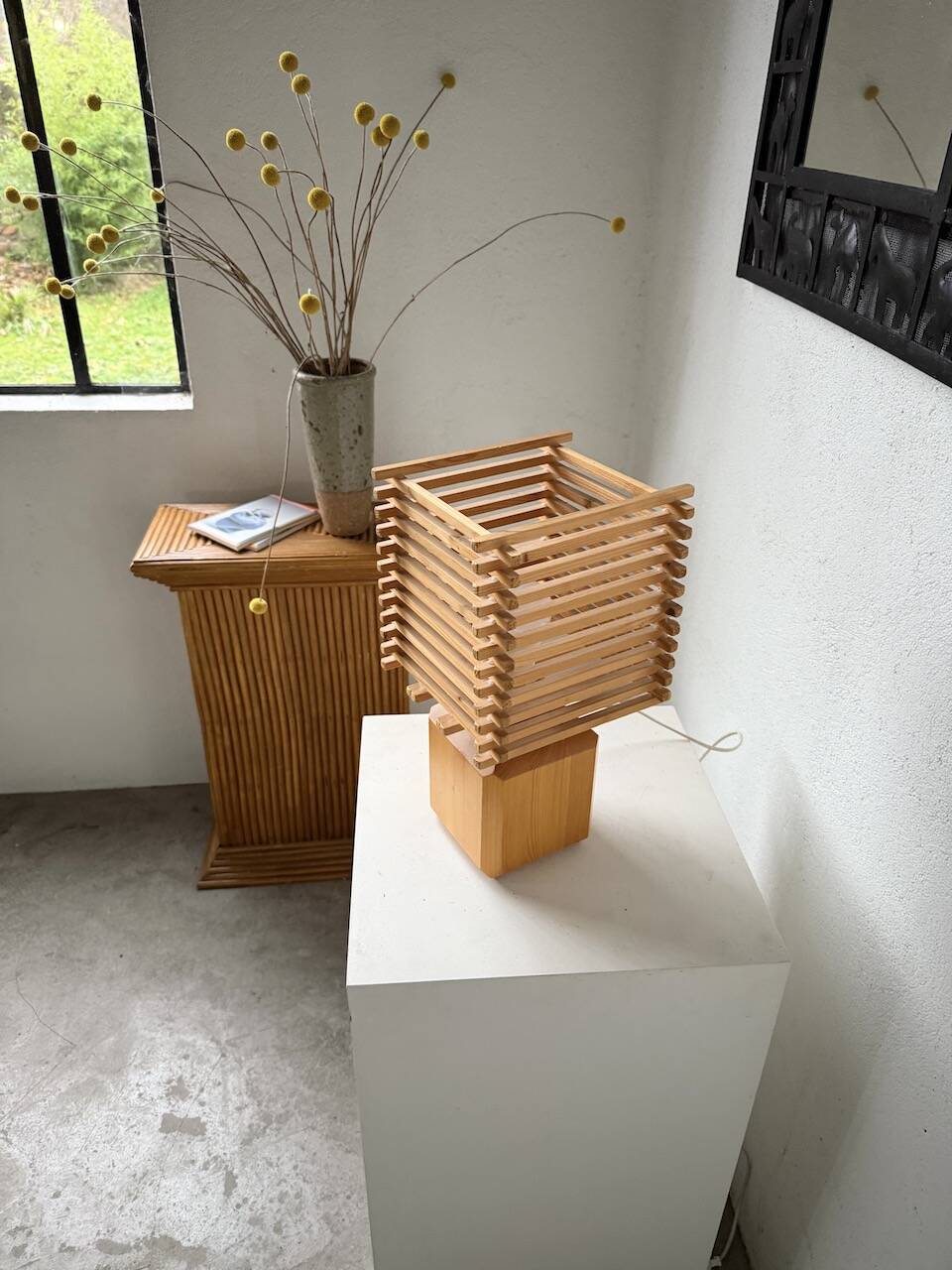 Constructivist wooden table lamp