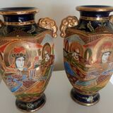 Satsuma - Pair of baluster vases - Porcelain - gilded enamel, painted - Japan