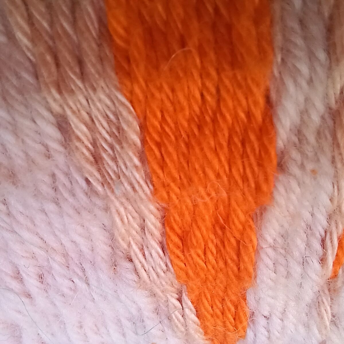 Wool weaving cushion