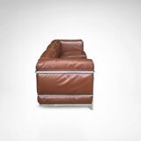 Early production LC2 leather 3-seater sofa by Le Corbusier Cassina 1970s