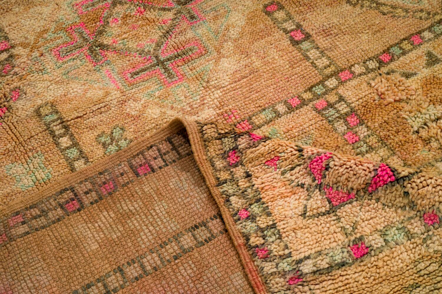 Moroccan Berber rug Mrirt orange terracotta