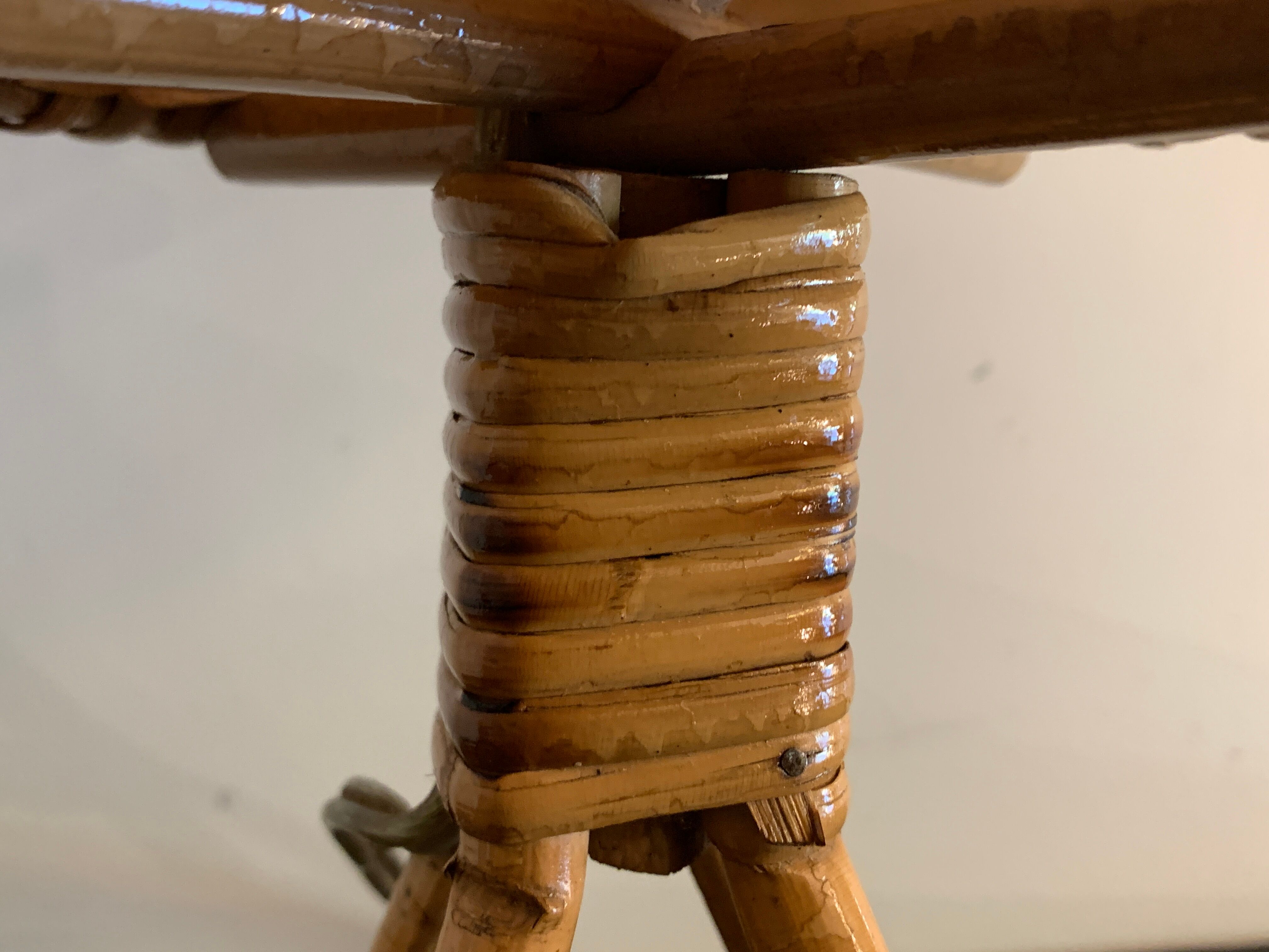 Rattan lamp in the shape of an ellipse Louis Sognot 1950