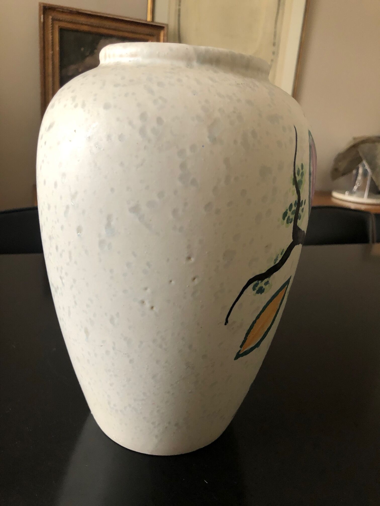 Vase à décor floral des années 50