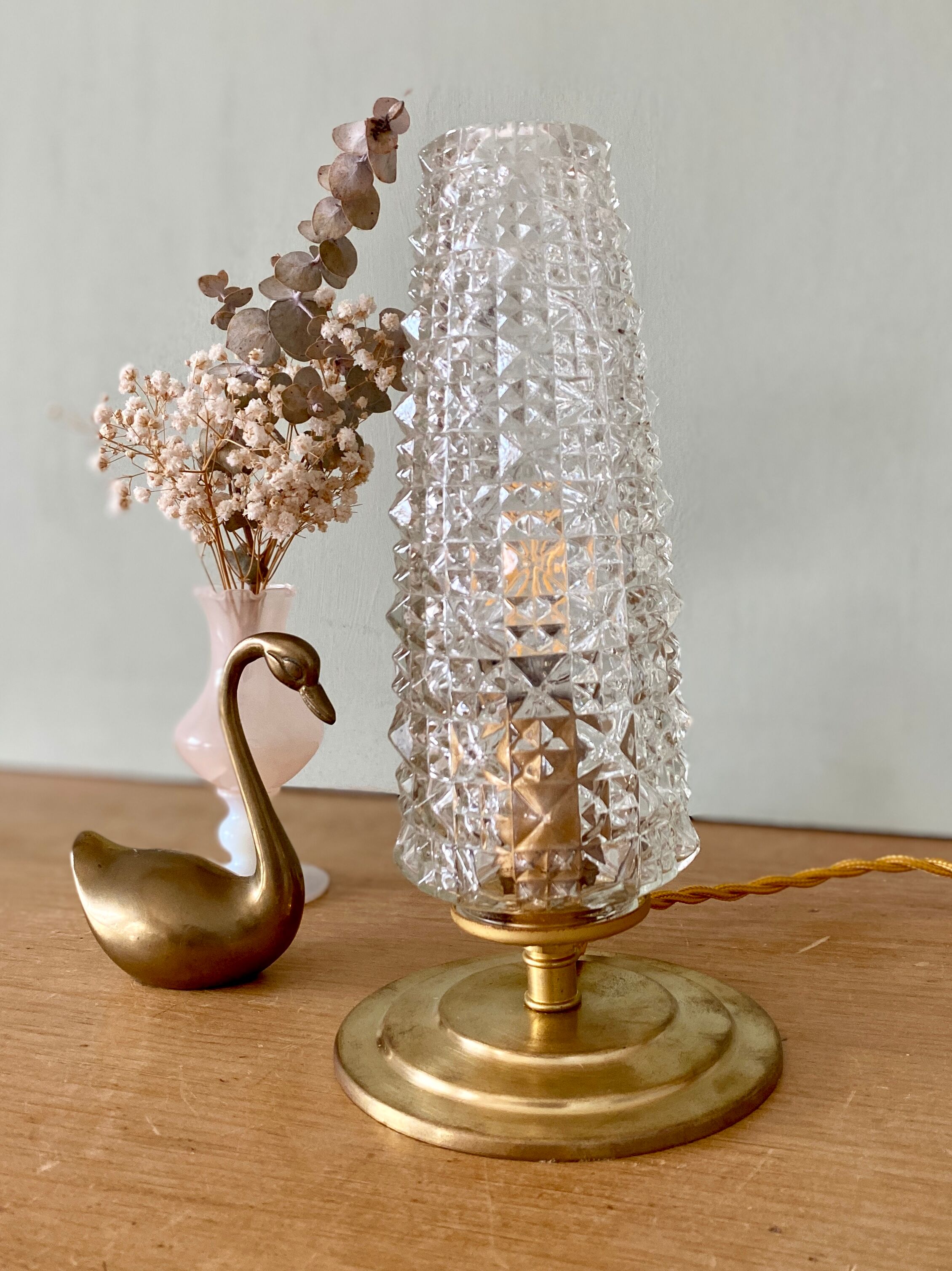 Vintage tulip table lamp in molded glass