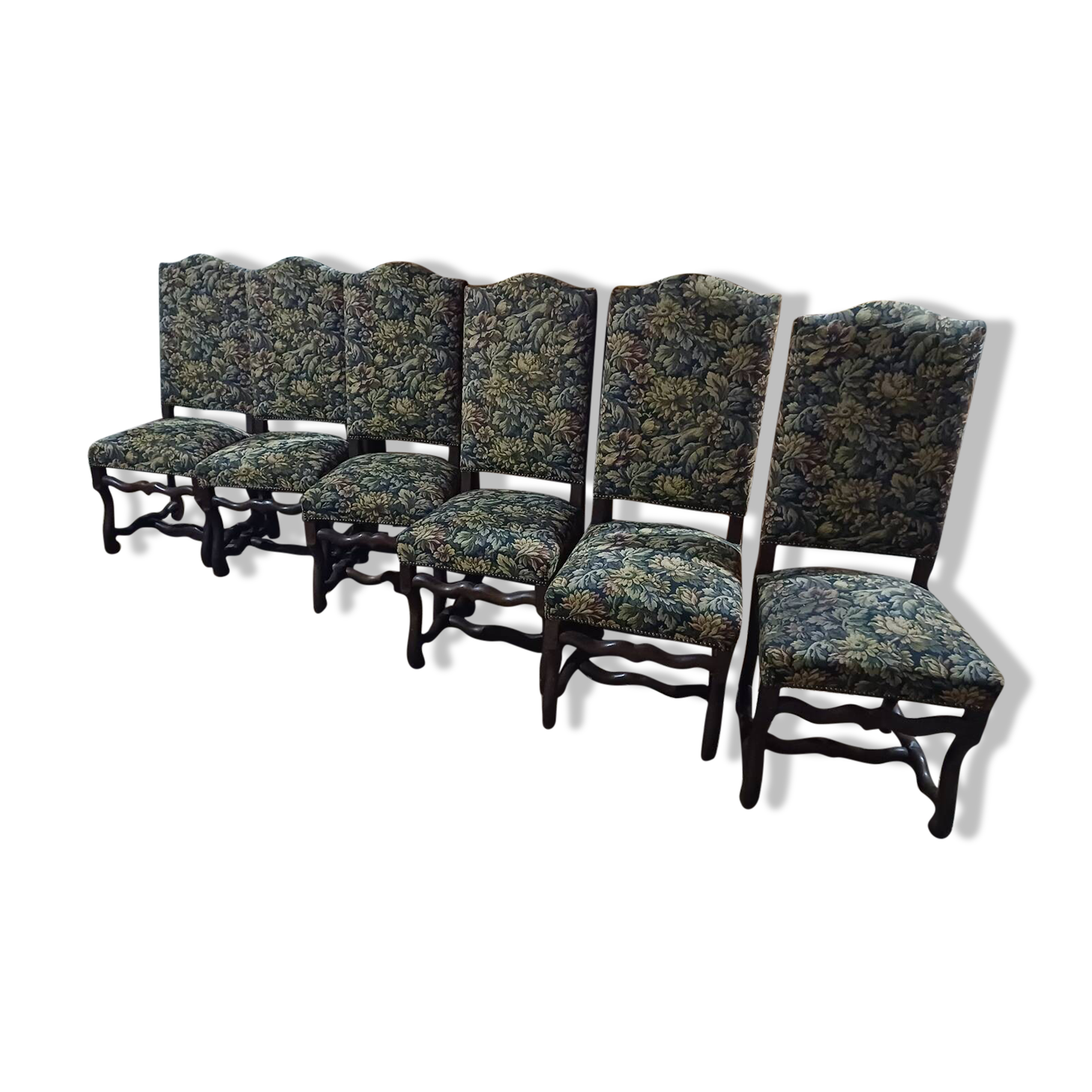 Louis XIII style chair with sheep bone legs