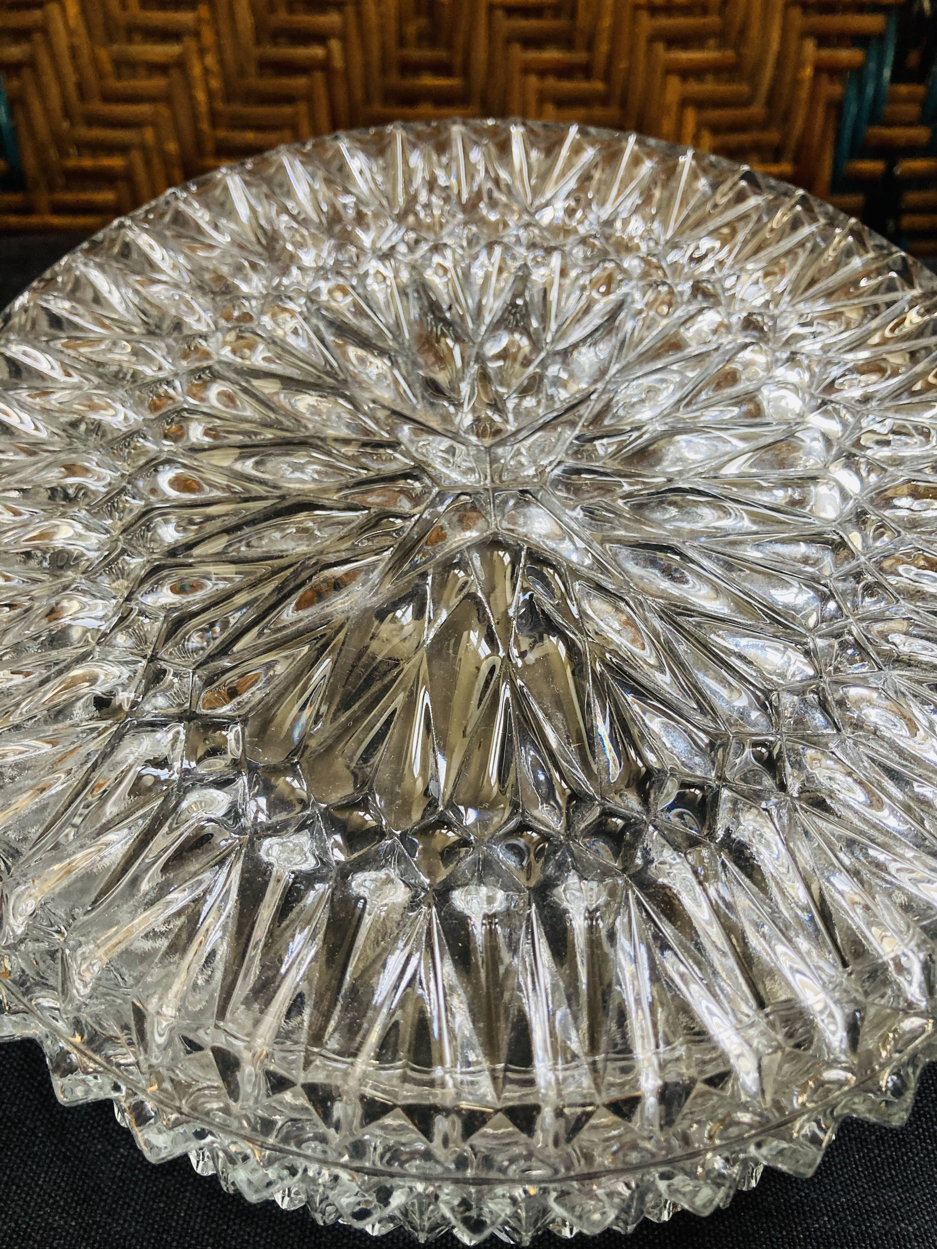 Moulded glass ceiling globe