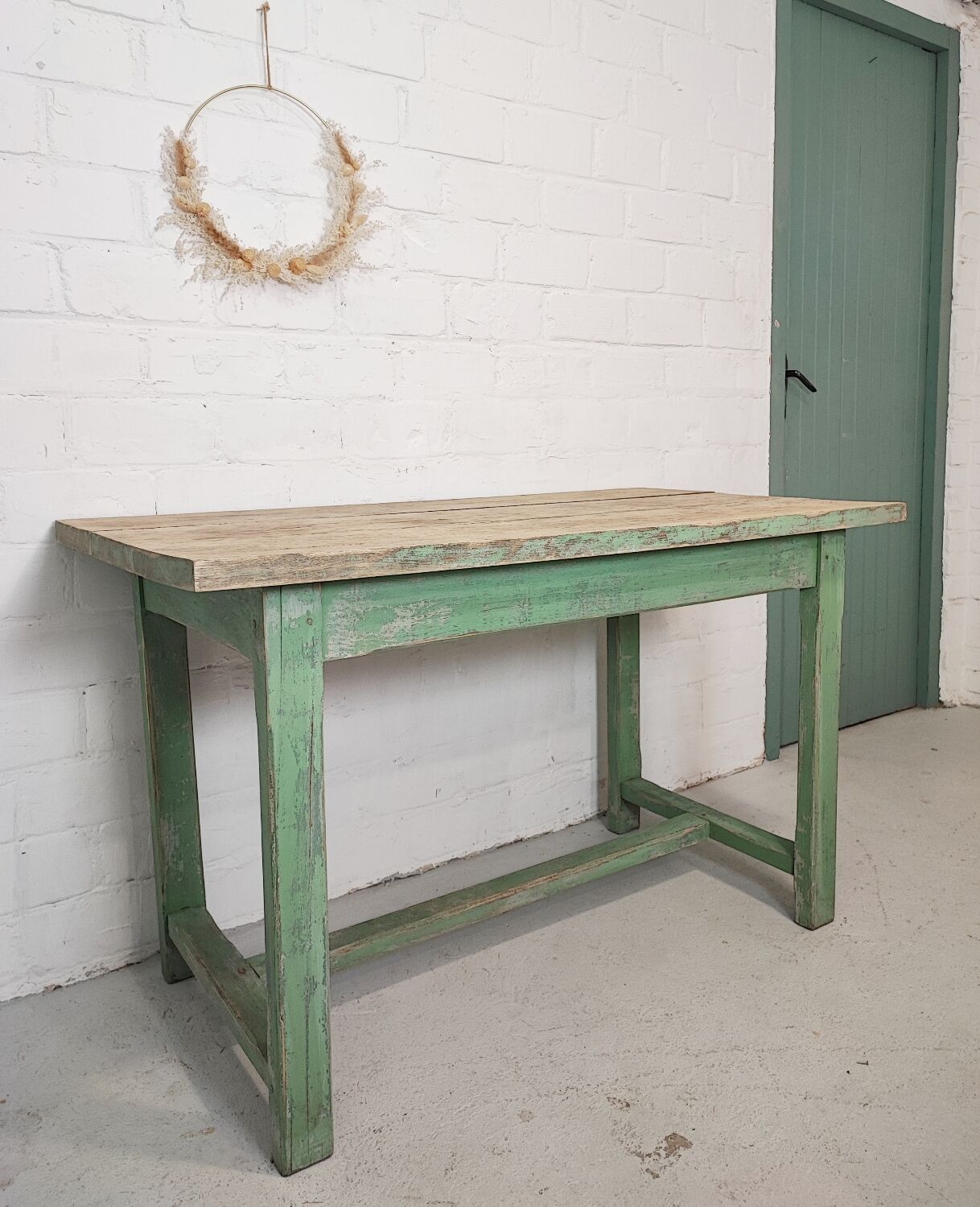 Table de ferme pieds patinés verts
