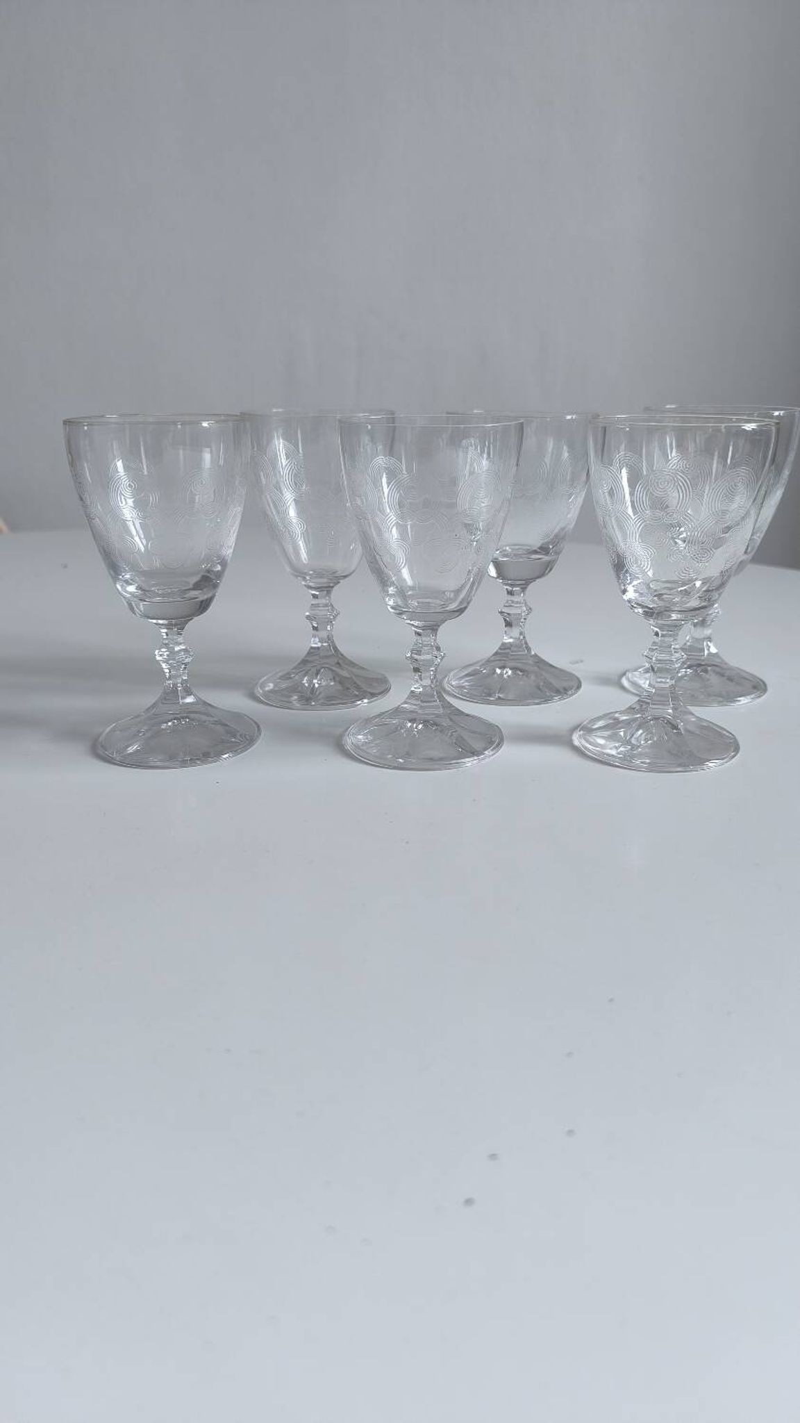 Set of 6 crystal wine glasses