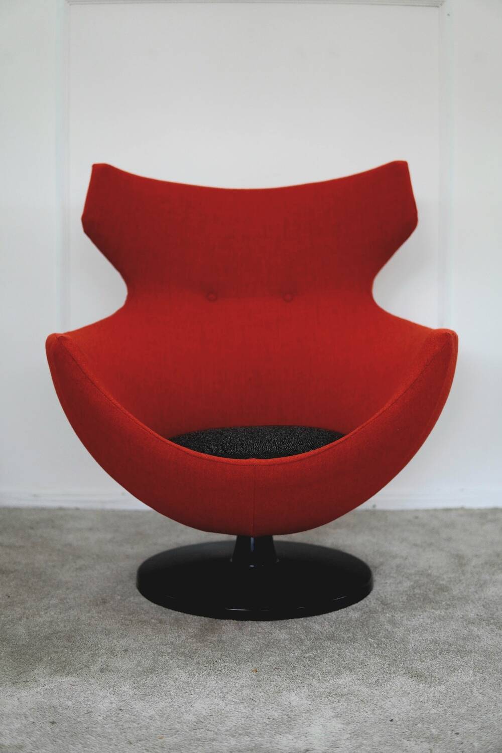 Jupiter armchair by Pierre Guariche