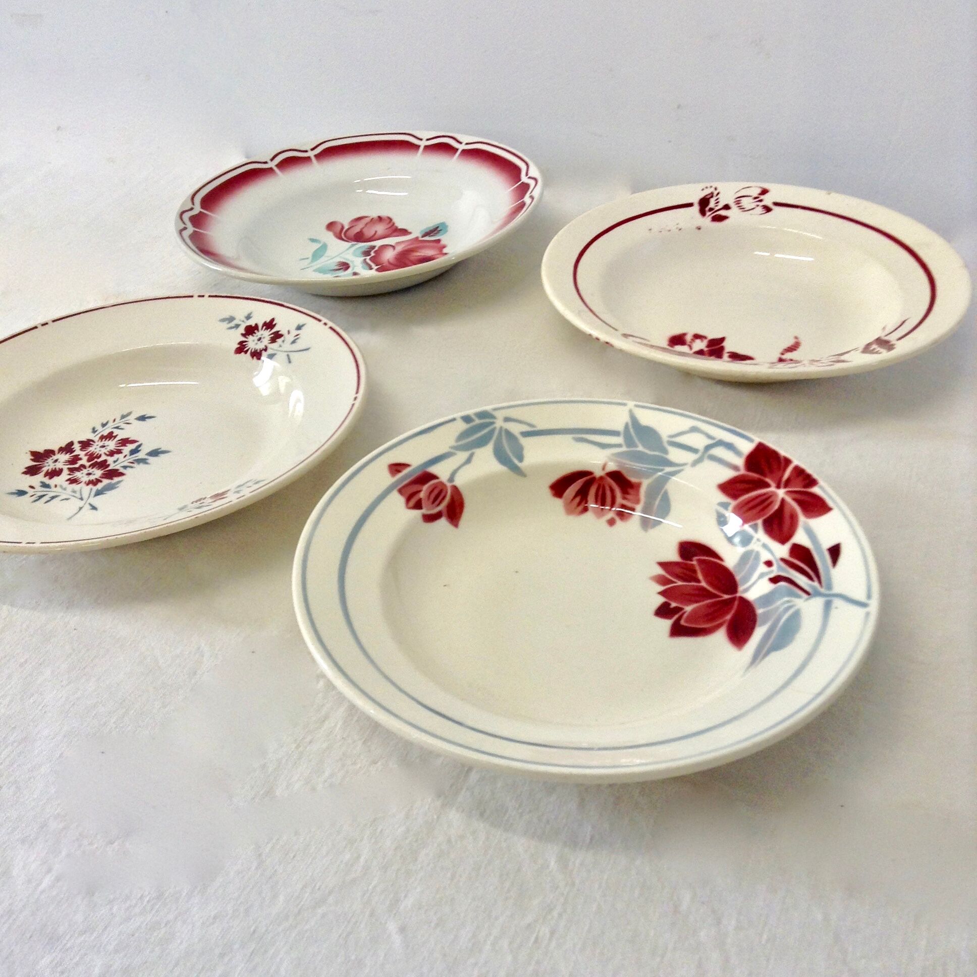 Ensemble de 4 assiettes creuses