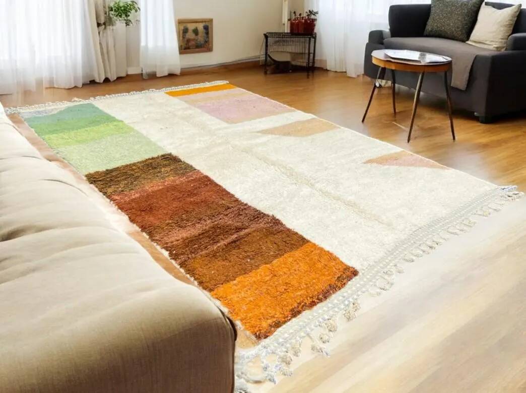 Handmade traditional carpet 250cm x 150cm Moroccan