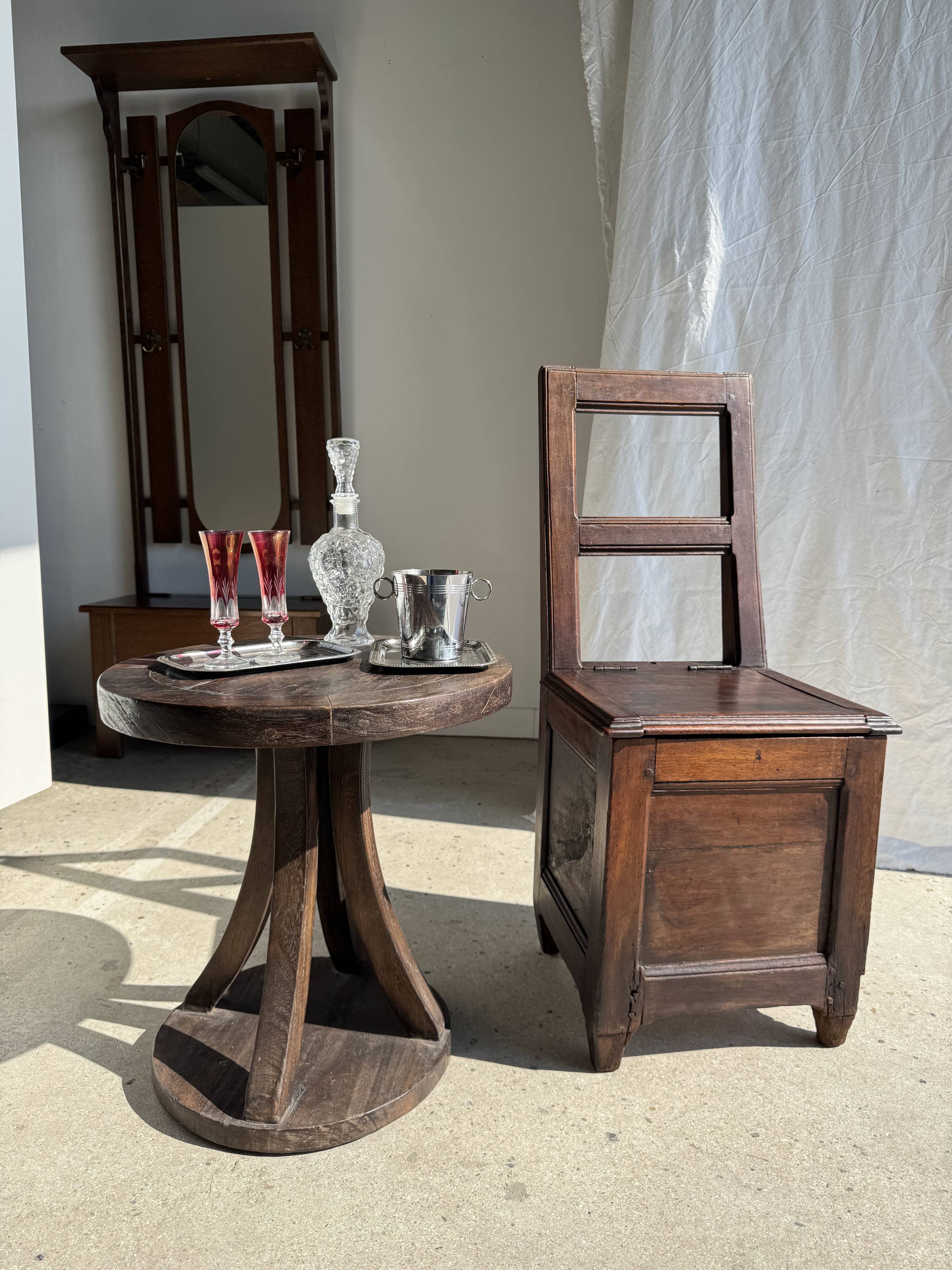 Antique oak chest chair