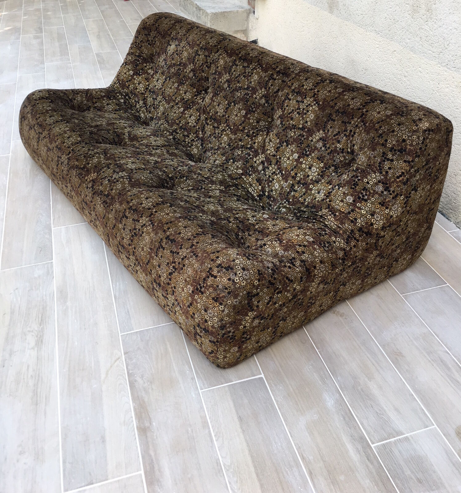 Liberty sofa model Kali by Michel Ducaroy for Ligne Roset