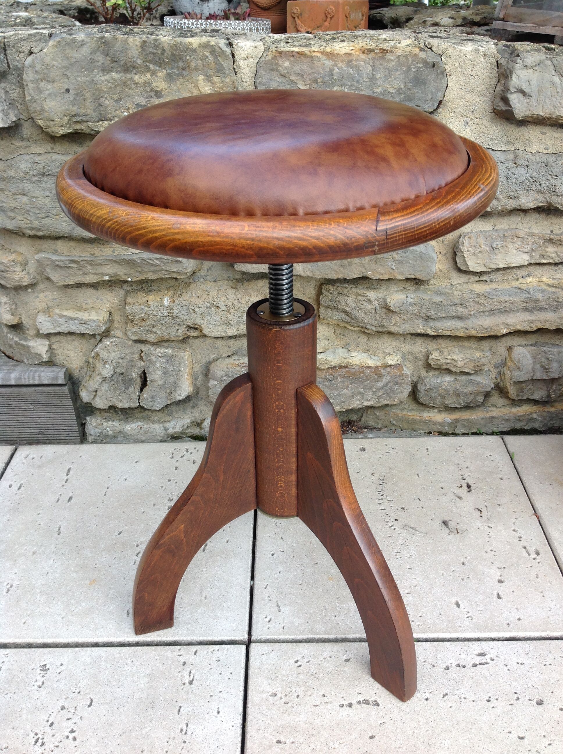 Old piano stool tripod feet / vintage 60s-70s