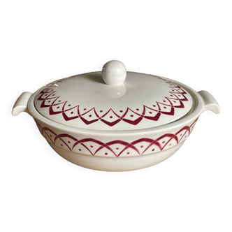 Digoin Sarreguemines model "Bourboule" tureen