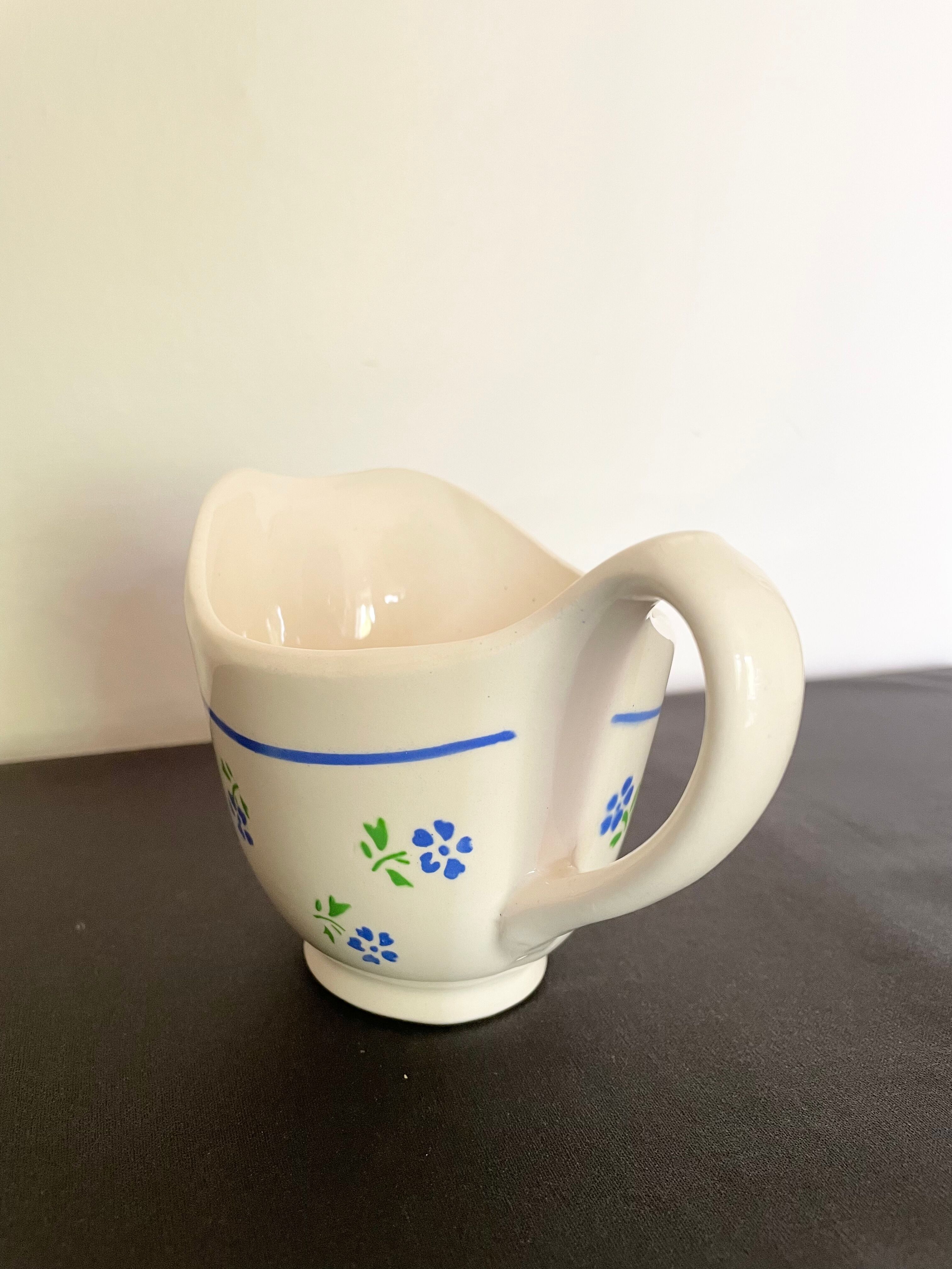 Badonviller porcelain sauce boat 1950