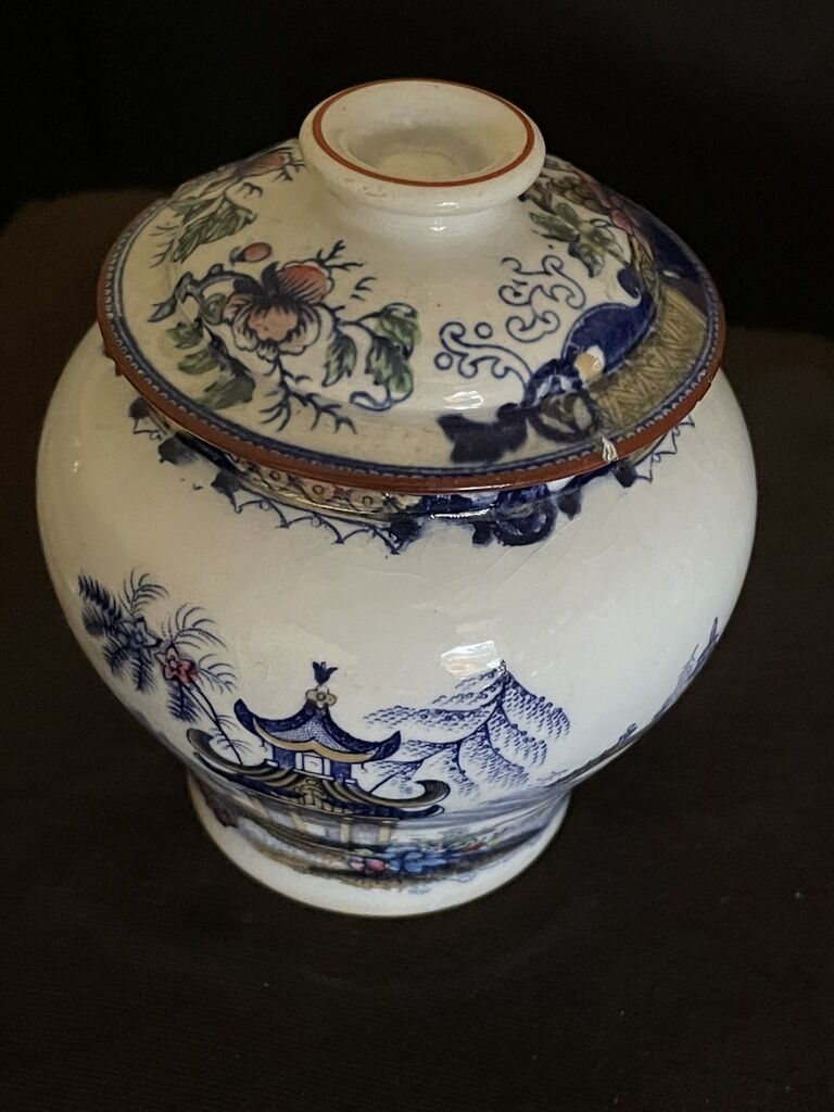 Ancient Faïence Creil and Montereau with Asian décor