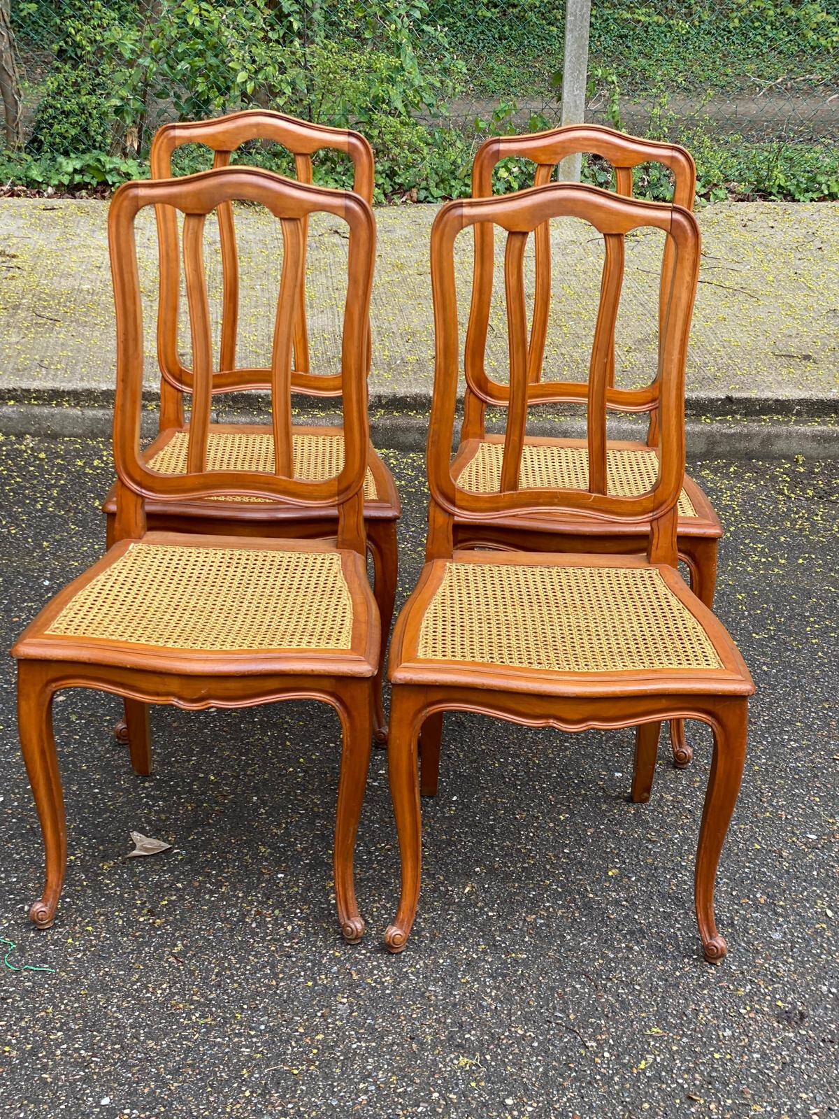 4 Louis XV caned dining chairs from the 20th century.