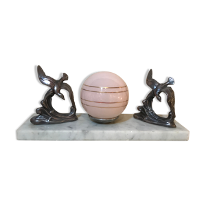 Lampe veilleuse Art Déco en marbre avec deux oiseaux et opaline rose 1930 made in France