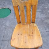 6 pine chairs