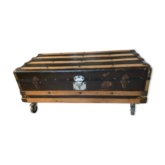 Travel trunk
