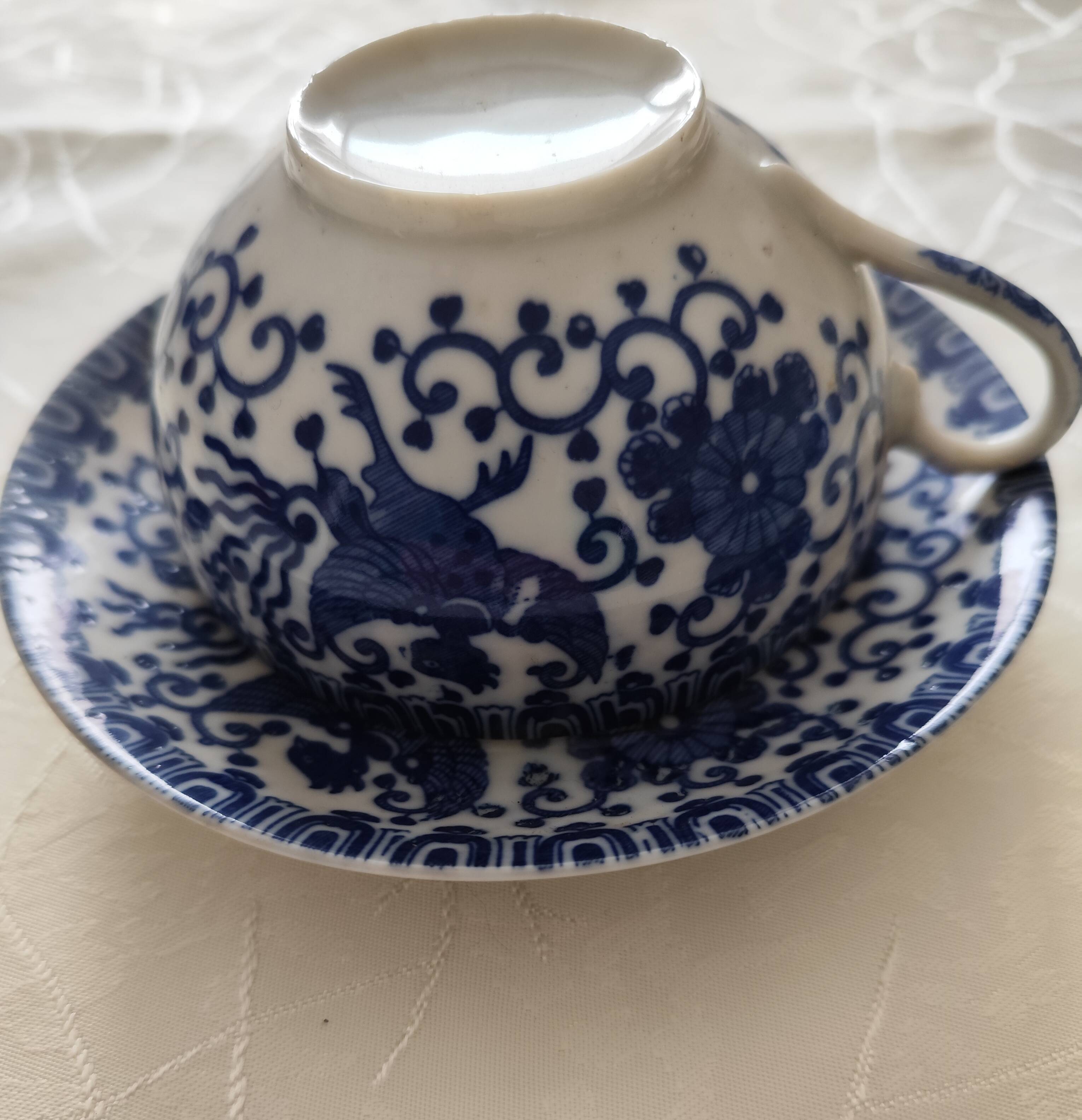 Cups and saucers Japan