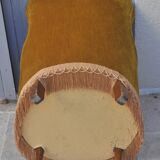 Velvet toad chair