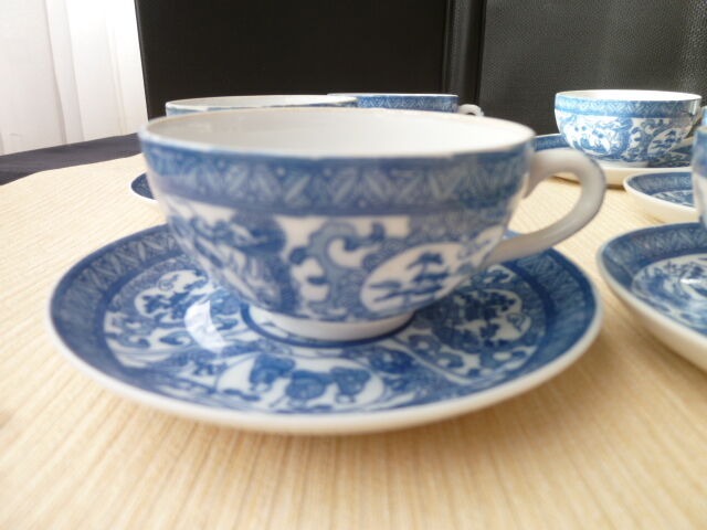 Set of 6 small tea cups or coffee made of Japanese porcelain