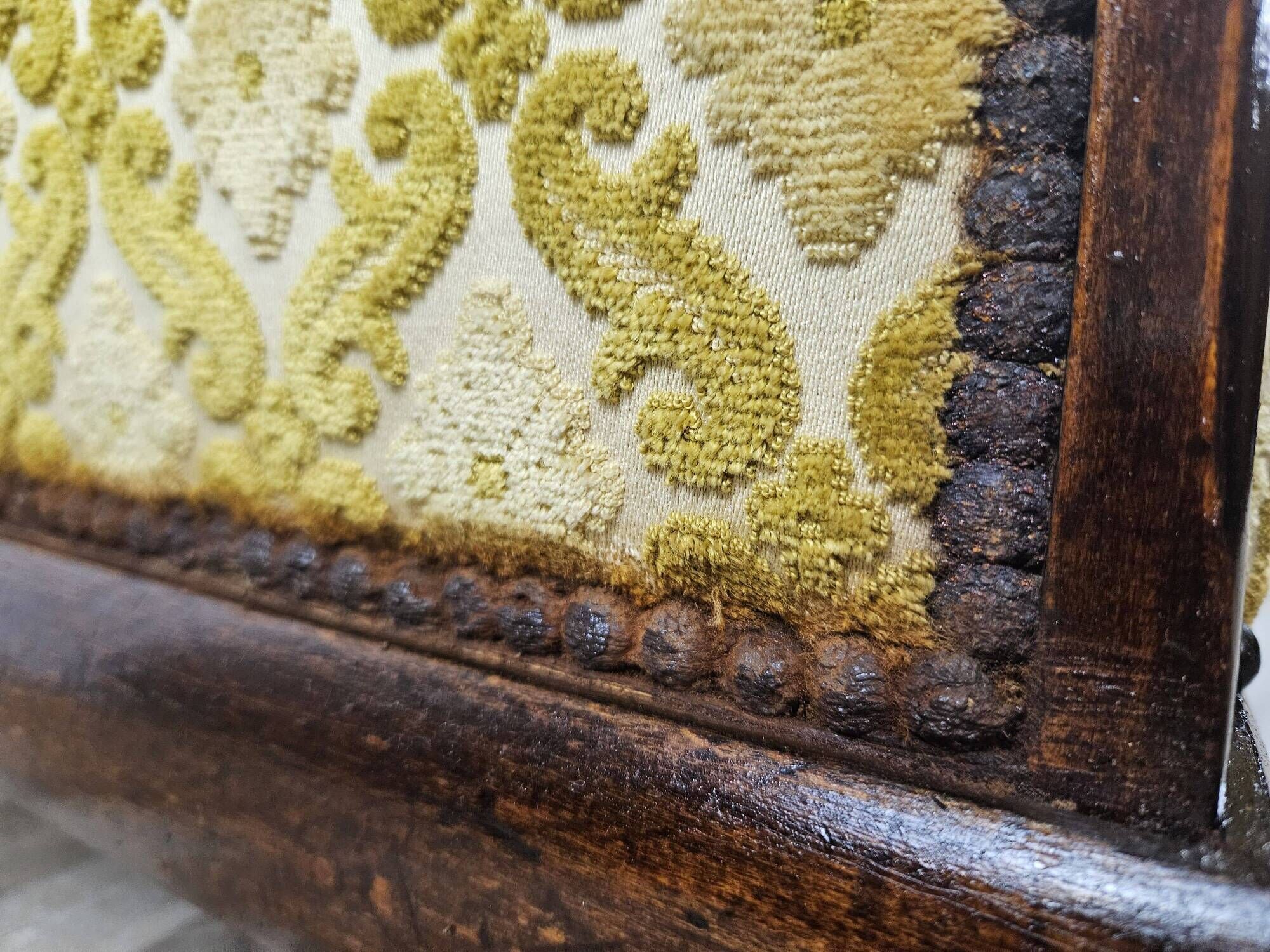 Paire de fauteuils Art Déco des années 1930 recouverts de tissu