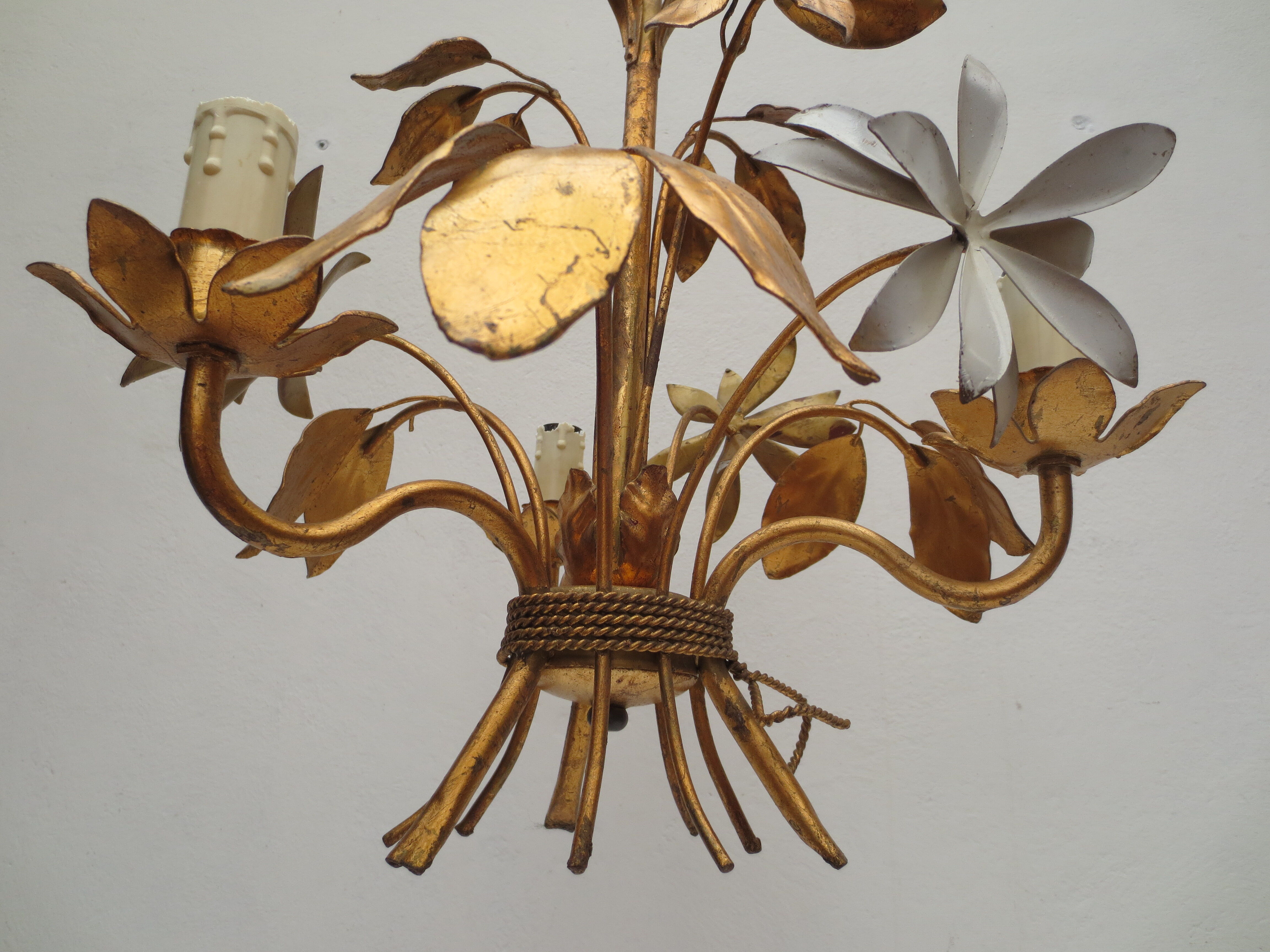 ancien lustre 3 branches en métal doré