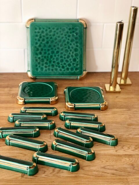 Flat rest, bottle coasters and Art Deco knife holders