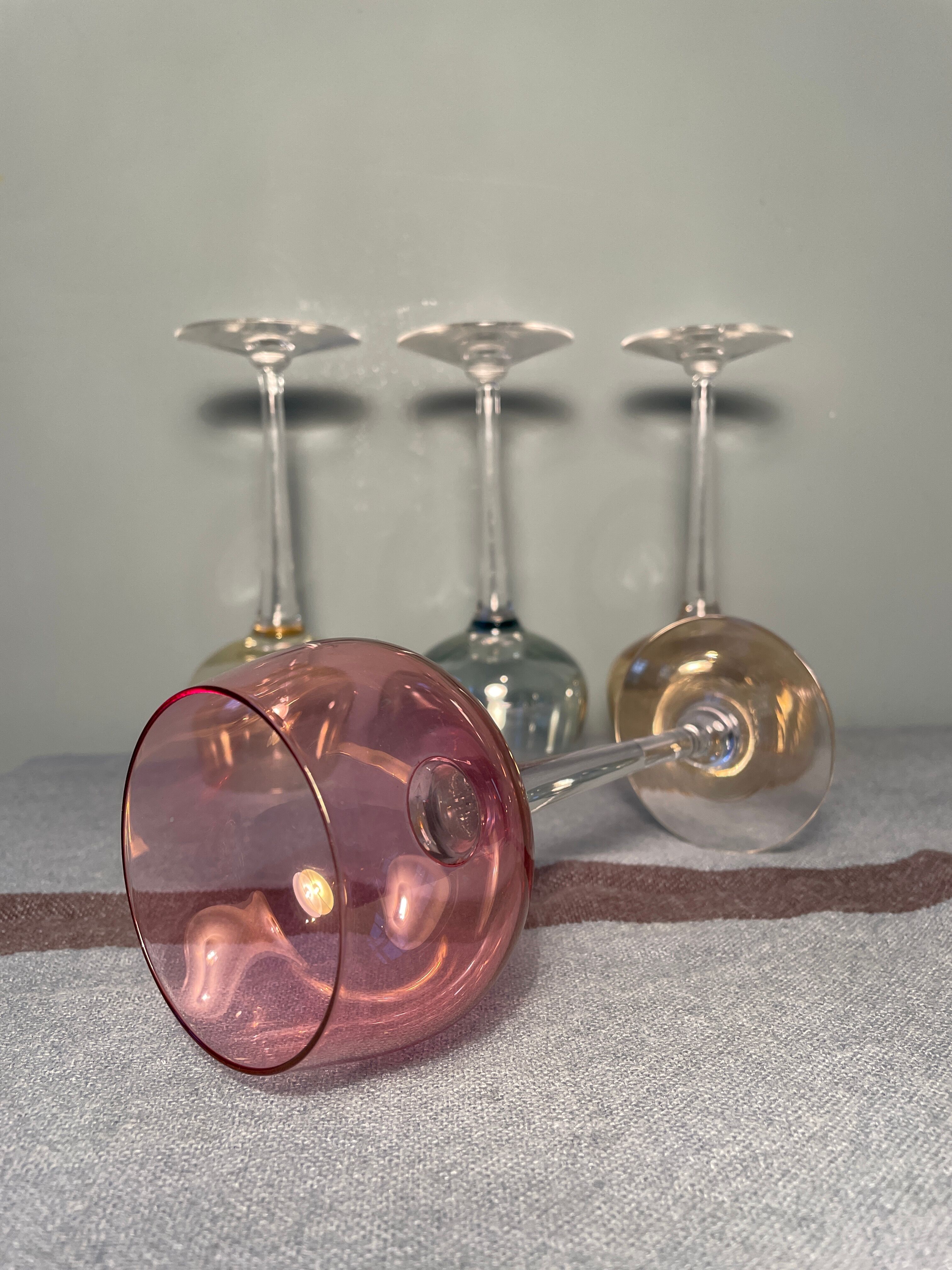 Lot de 4 verres à vin vintage