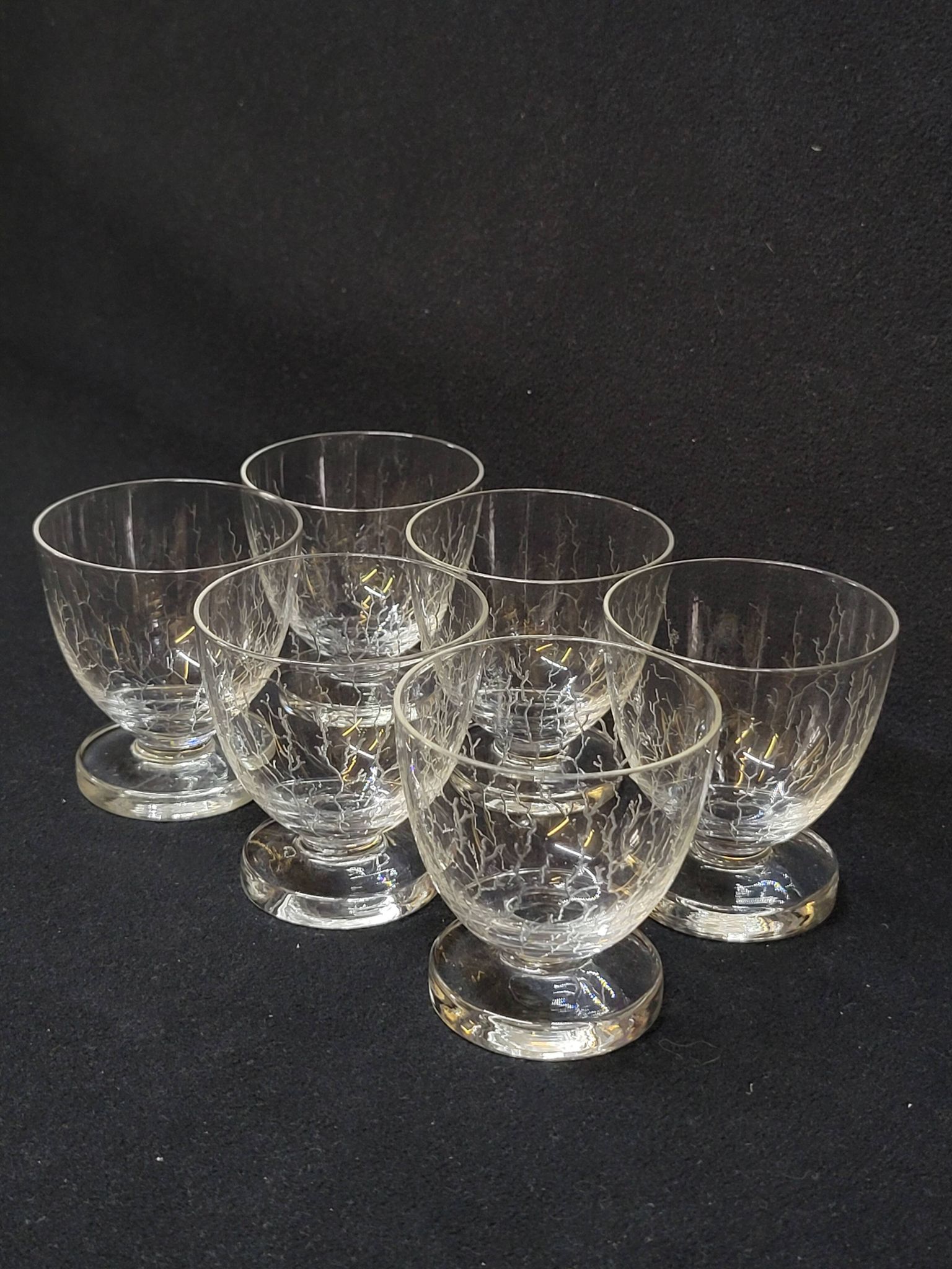 6 Verres A Liqueur / Digestif En Cristal Gravé Craquelé Craquelures