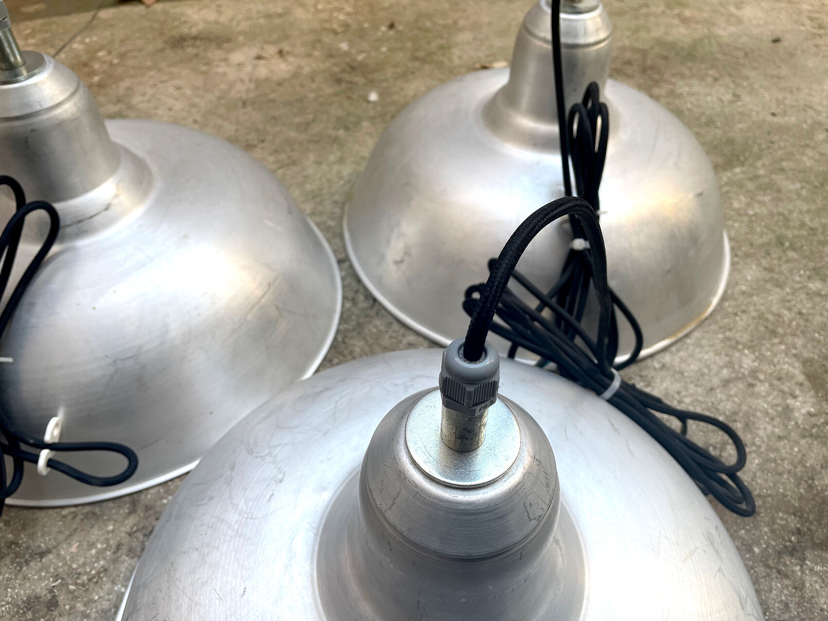 Industrial lamps in aluminum