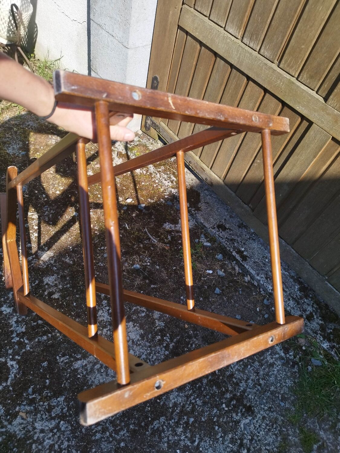 Double valet wood coat rack