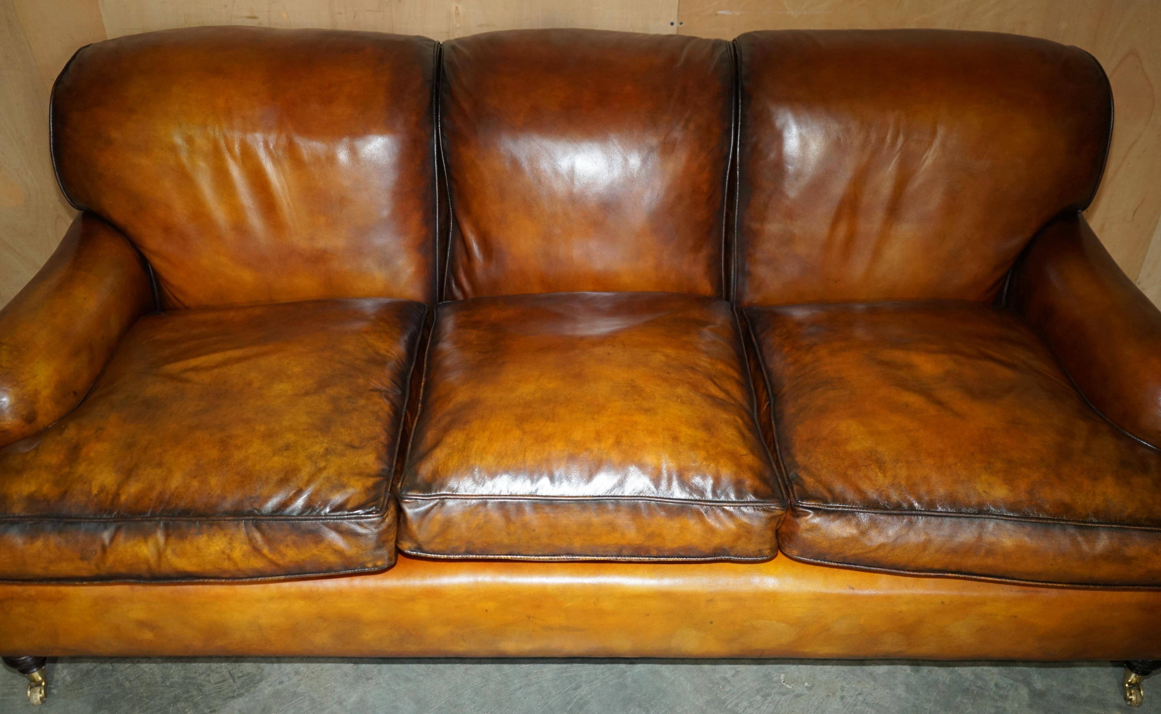 Restored leather Howard & Son canapé style, 204 cm