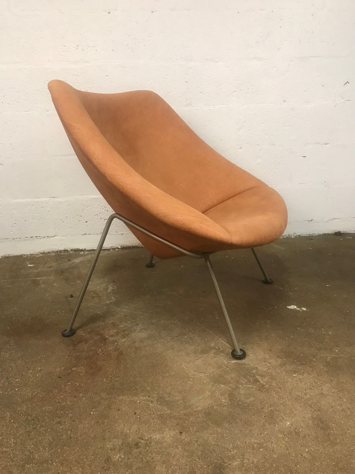Fauteuil Oyster de Pierre Paulin chez Artifort
