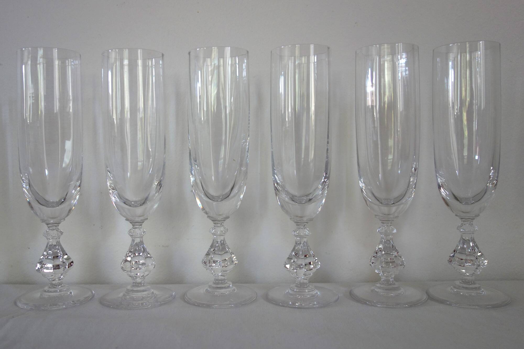 6 champagne flutes in Sèvres crystal, Choiseul model