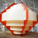 Vintage geometric suspension