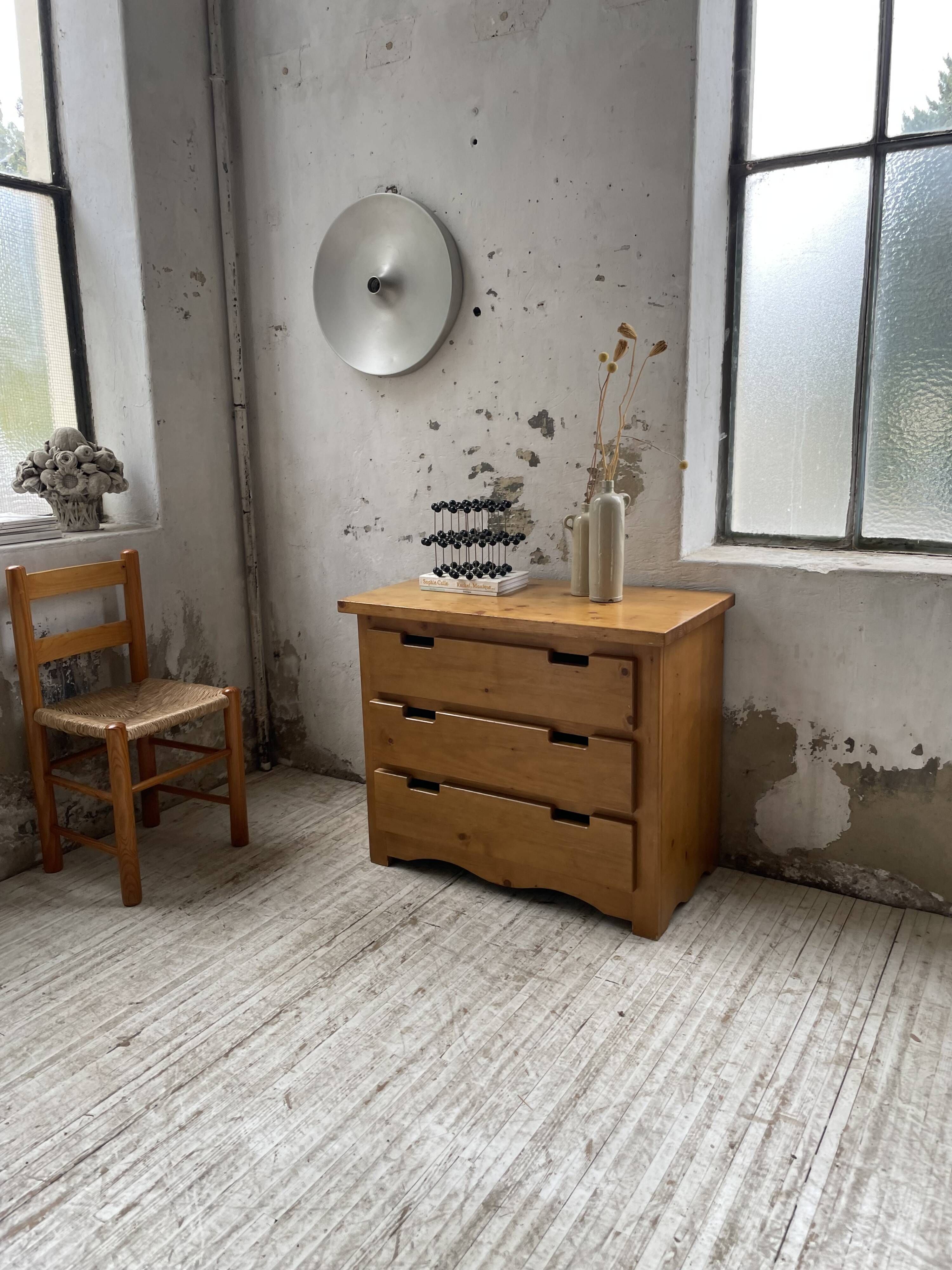 80s pine chest of drawers, mountain furniture
