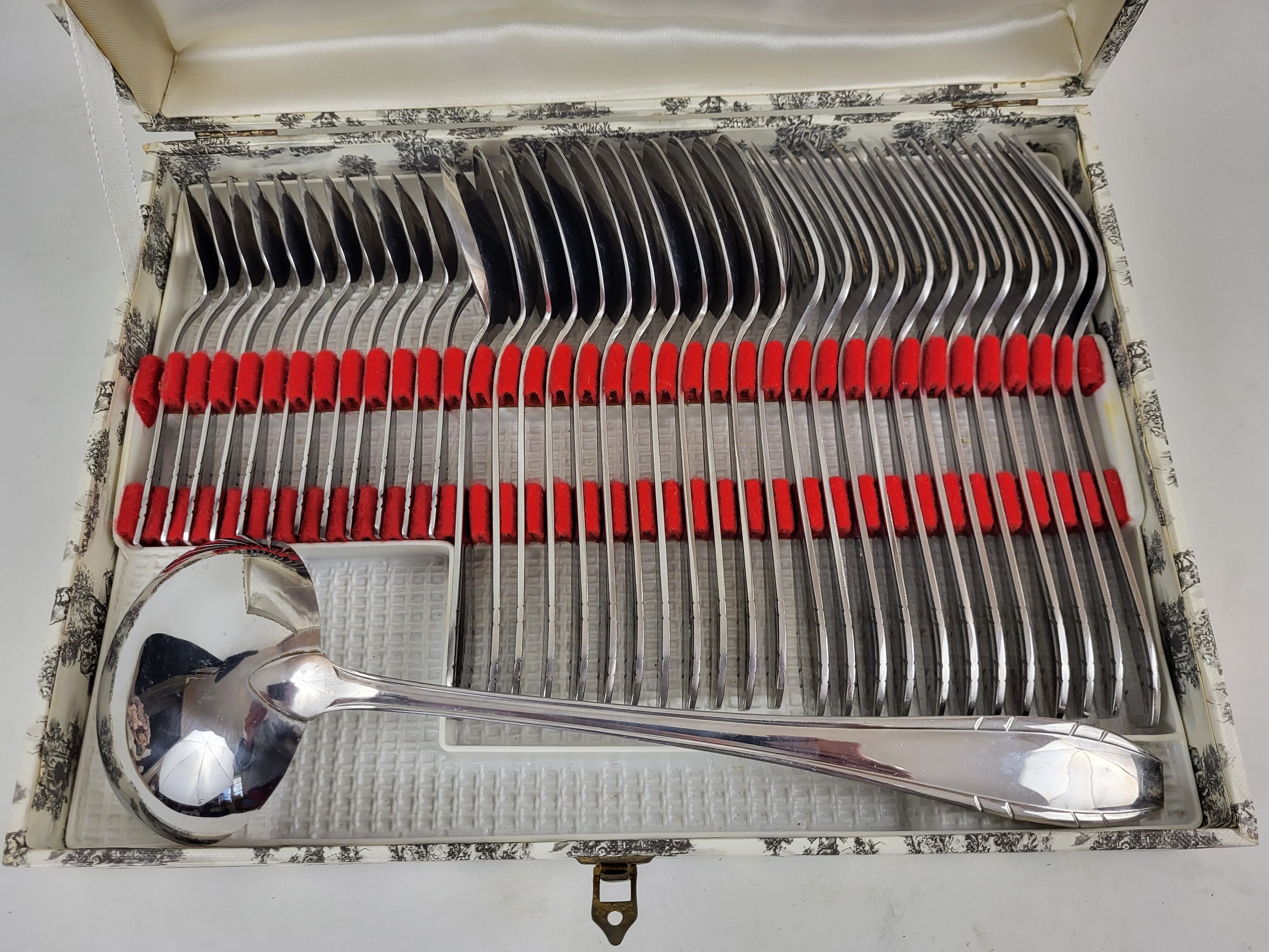 Housewife 37 pieces in stainless steel