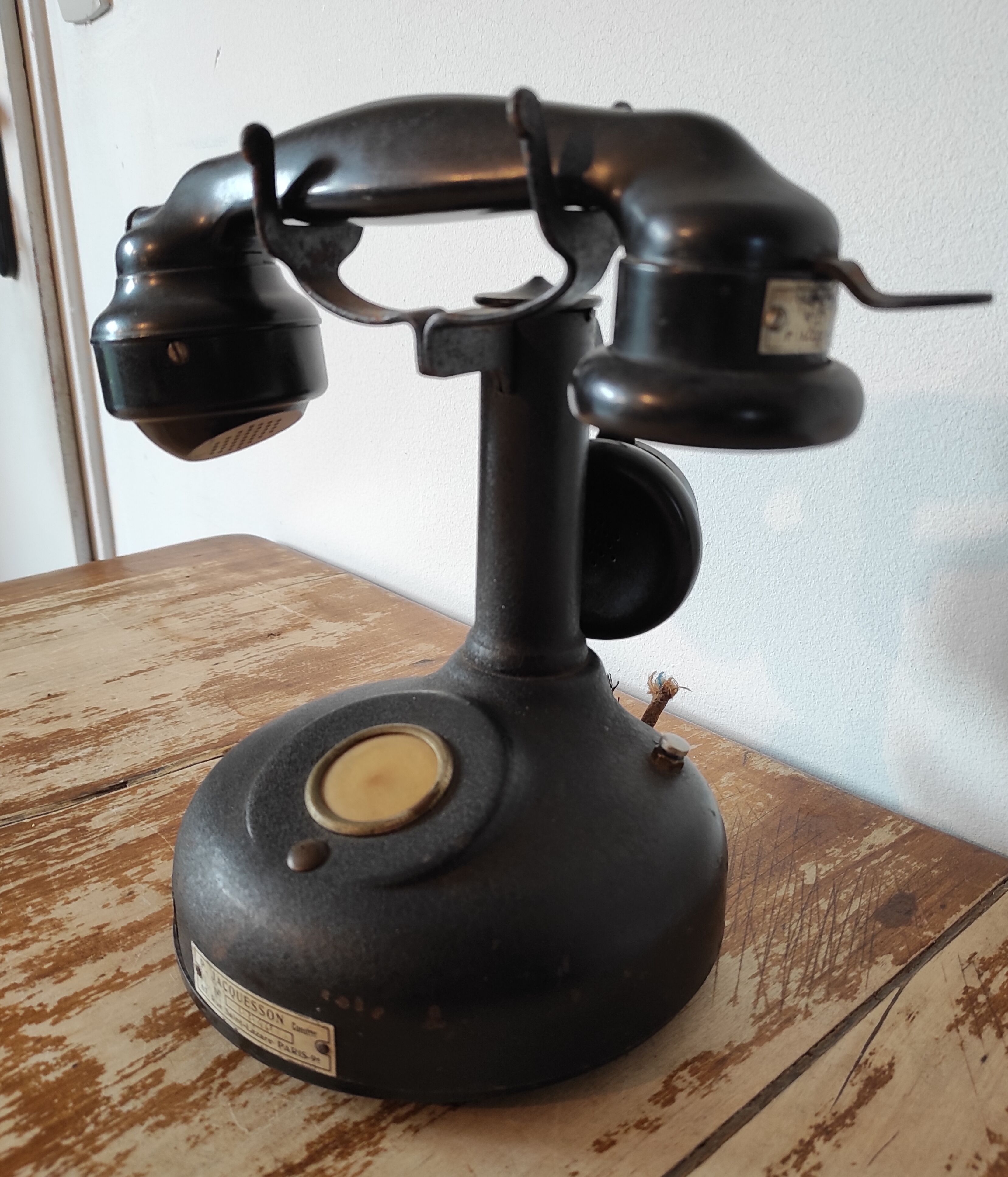 Phone old 20s Jacquesson