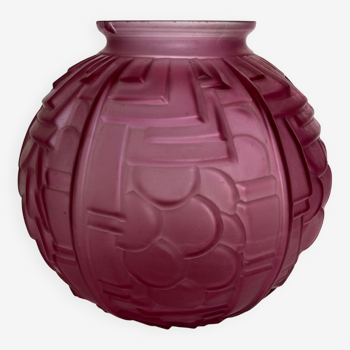Art Deco ball vase in pink glass