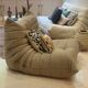 Chauffeuse Togo Ligne Roset par Michel Ducaroy bouclette moka taupe beige