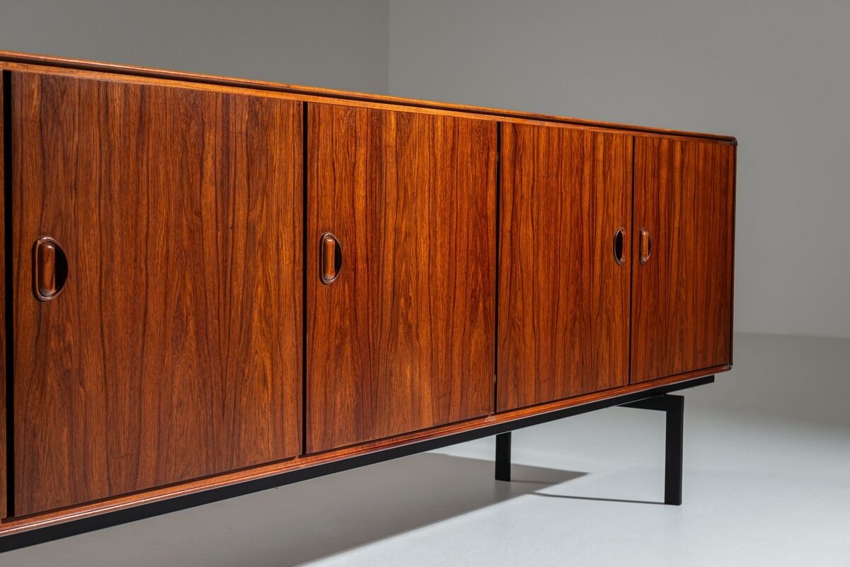 Fristho Franeker large sideboard in rosewood The Netherlands 1960